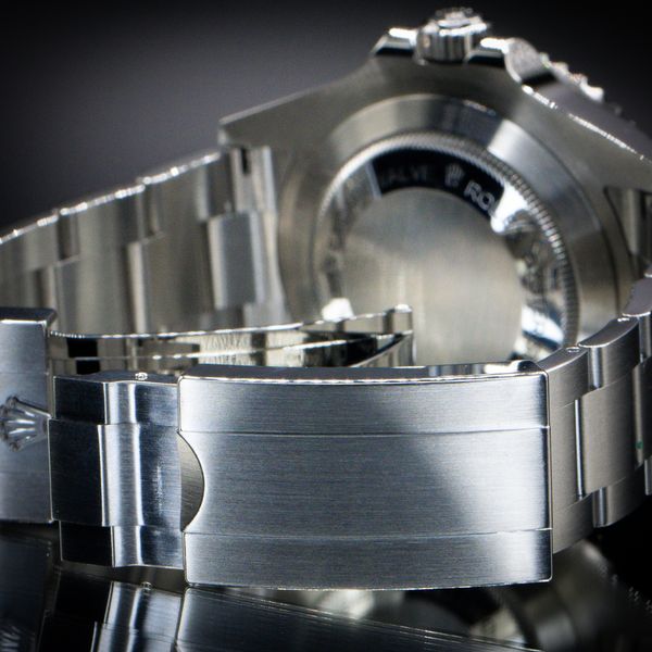 Rolex Sea-Dweller 126600